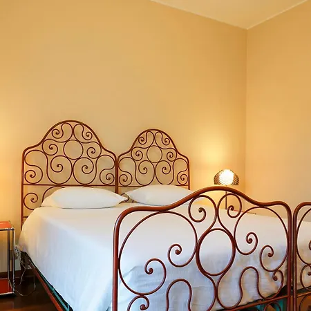 Residenza La Rocca - Maggiore Apartmán